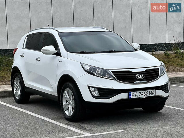 Белый Киа Sportage, объемом двигателя 2 л и пробегом 170 тыс. км за 15300 $, фото 2 на Automoto.ua