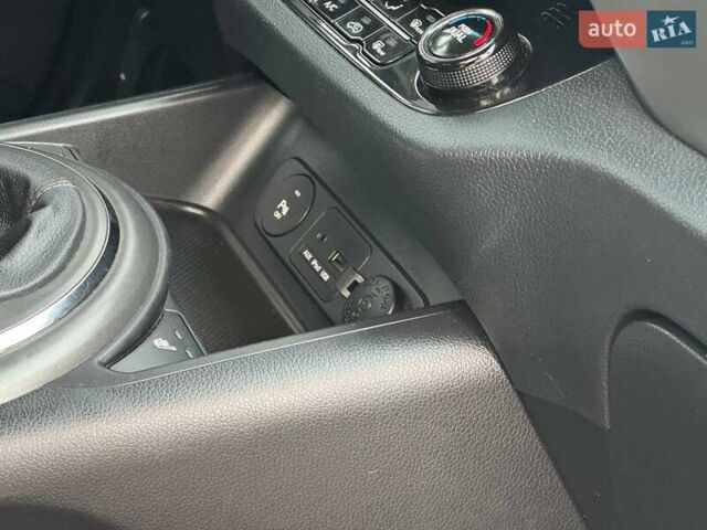 Білий Кіа Sportage, об'ємом двигуна 1.69 л та пробігом 194 тис. км за 10995 $, фото 43 на Automoto.ua