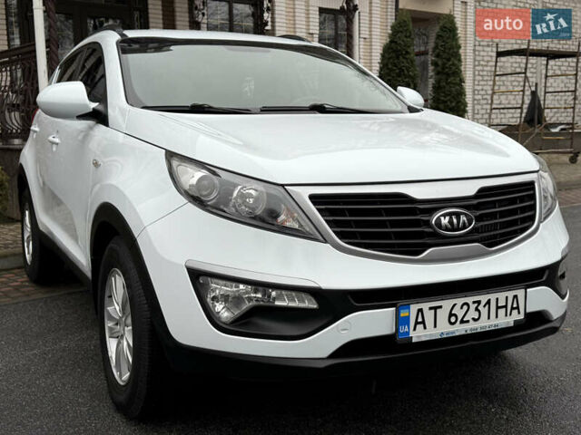 Білий Кіа Sportage, об'ємом двигуна 1.7 л та пробігом 98 тис. км за 13950 $, фото 11 на Automoto.ua