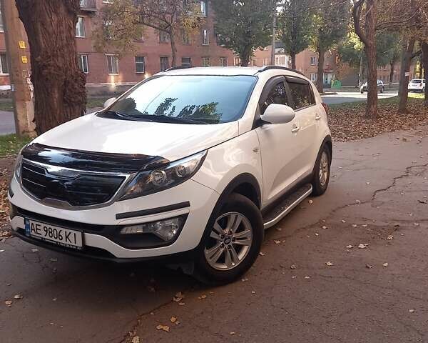 Белый Киа Sportage, объемом двигателя 2 л и пробегом 170 тыс. км за 12500 $, фото 9 на Automoto.ua