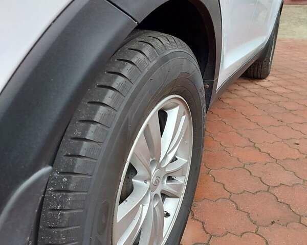 Белый Киа Sportage, объемом двигателя 1.69 л и пробегом 170 тыс. км за 11999 $, фото 30 на Automoto.ua