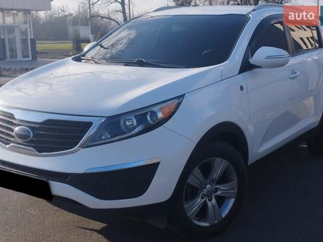 Белый Киа Sportage, объемом двигателя 2.36 л и пробегом 131 тыс. км за 14000 $, фото 7 на Automoto.ua
