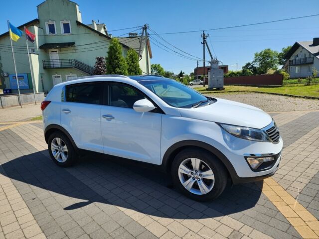 Белый Киа Sportage, объемом двигателя 1.7 л и пробегом 149 тыс. км за 4282 $, фото 3 на Automoto.ua