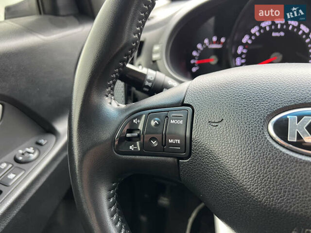 Белый Киа Sportage, объемом двигателя 2 л и пробегом 170 тыс. км за 15300 $, фото 50 на Automoto.ua