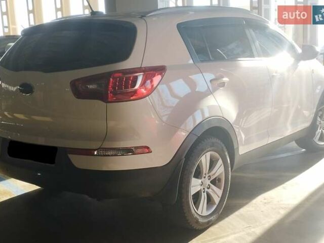 Белый Киа Sportage, объемом двигателя 2.36 л и пробегом 131 тыс. км за 14000 $, фото 5 на Automoto.ua