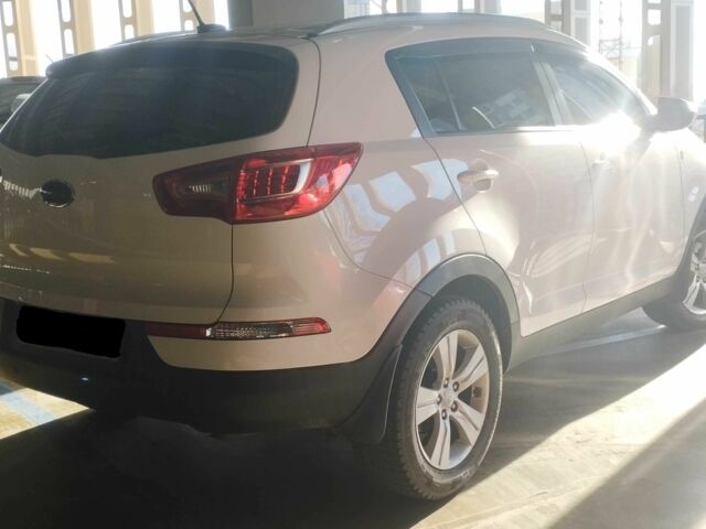 Белый Киа Sportage, объемом двигателя 2.36 л и пробегом 131 тыс. км за 14000 $, фото 2 на Automoto.ua