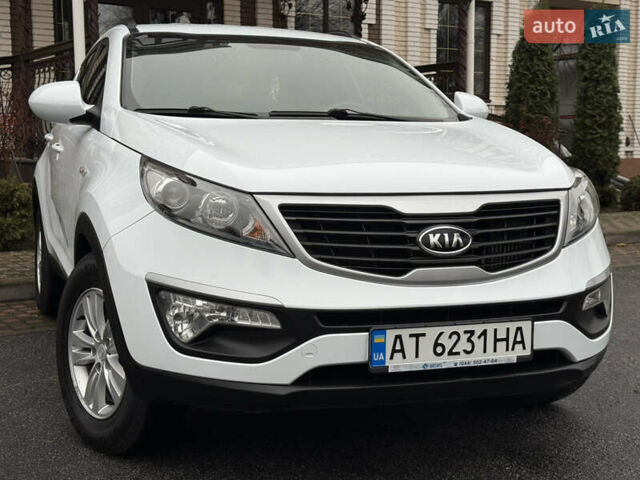 Білий Кіа Sportage, об'ємом двигуна 1.7 л та пробігом 98 тис. км за 13950 $, фото 33 на Automoto.ua