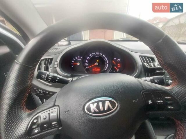 Белый Киа Sportage, объемом двигателя 1.69 л и пробегом 170 тыс. км за 11999 $, фото 17 на Automoto.ua