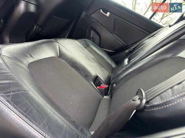 Білий Кіа Sportage, об'ємом двигуна 1.69 л та пробігом 194 тис. км за 10995 $, фото 30 на Automoto.ua