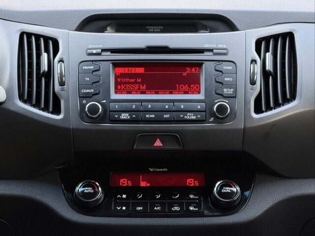 Білий Кіа Sportage, об'ємом двигуна 2 л та пробігом 161 тис. км за 10900 $, фото 10 на Automoto.ua