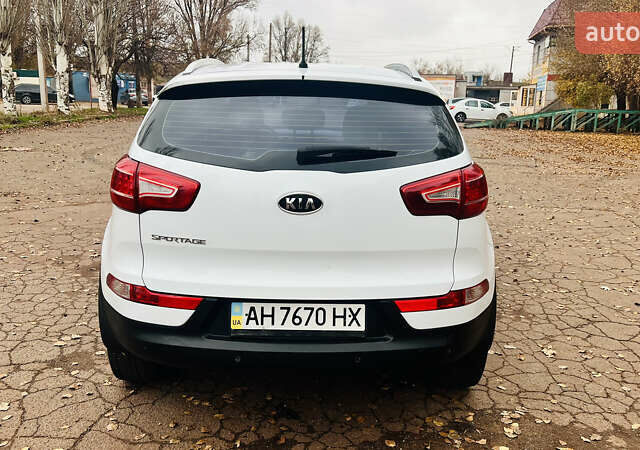 Белый Киа Sportage, объемом двигателя 2 л и пробегом 127 тыс. км за 11900 $, фото 8 на Automoto.ua