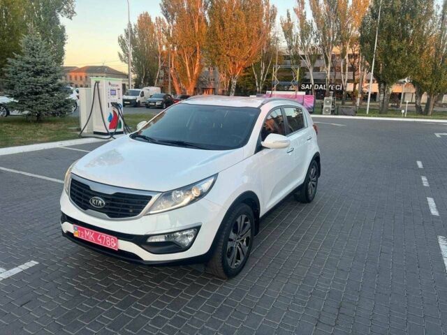 Белый Киа Sportage, объемом двигателя 2 л и пробегом 170 тыс. км за 13500 $, фото 1 на Automoto.ua