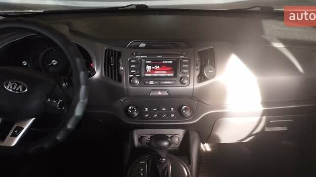 Белый Киа Sportage, объемом двигателя 2.36 л и пробегом 131 тыс. км за 14000 $, фото 12 на Automoto.ua