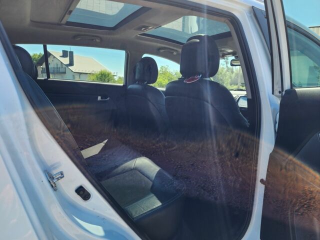 Белый Киа Sportage, объемом двигателя 1.7 л и пробегом 149 тыс. км за 4282 $, фото 21 на Automoto.ua