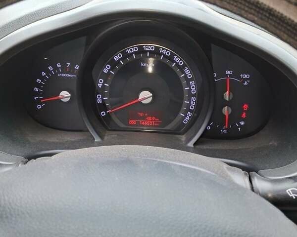 Белый Киа Sportage, объемом двигателя 2 л и пробегом 152 тыс. км за 13150 $, фото 2 на Automoto.ua