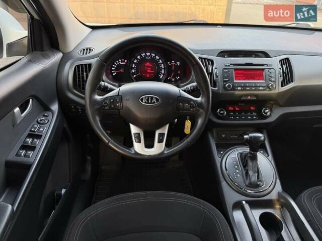 Белый Киа Sportage, объемом двигателя 2 л и пробегом 161 тыс. км за 10900 $, фото 20 на Automoto.ua