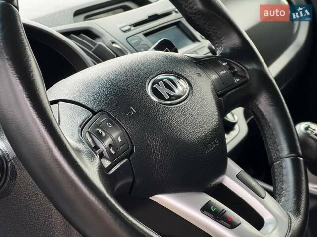 Білий Кіа Sportage, об'ємом двигуна 1.69 л та пробігом 194 тис. км за 10995 $, фото 27 на Automoto.ua