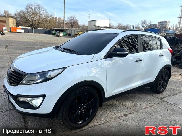 Белый Киа Sportage, объемом двигателя 2 л и пробегом 176 тыс. км за 13600 $, фото 9 на Automoto.ua