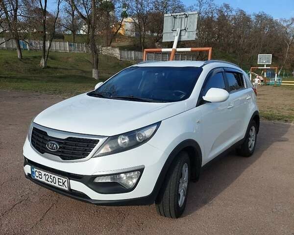 Белый Киа Sportage, объемом двигателя 2 л и пробегом 171 тыс. км за 12000 $, фото 12 на Automoto.ua