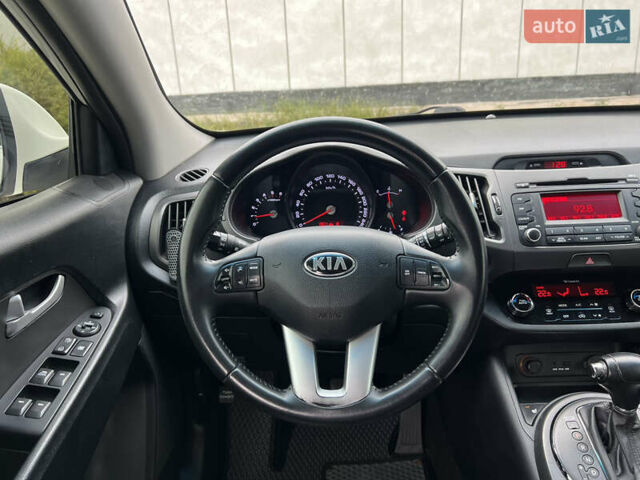 Белый Киа Sportage, объемом двигателя 2 л и пробегом 170 тыс. км за 15300 $, фото 29 на Automoto.ua