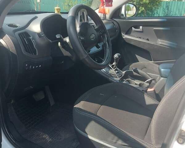 Белый Киа Sportage, объемом двигателя 2 л и пробегом 149 тыс. км за 13700 $, фото 21 на Automoto.ua