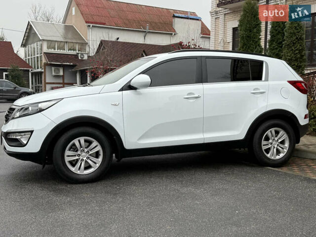 Білий Кіа Sportage, об'ємом двигуна 1.7 л та пробігом 98 тис. км за 13950 $, фото 5 на Automoto.ua