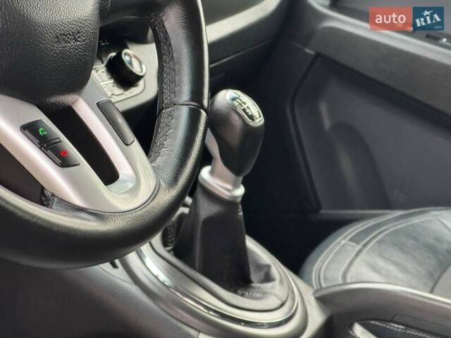 Білий Кіа Sportage, об'ємом двигуна 1.69 л та пробігом 194 тис. км за 10995 $, фото 25 на Automoto.ua