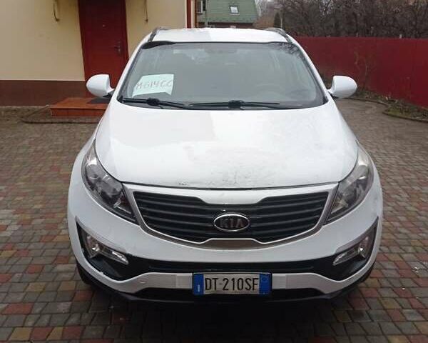 Белый Киа Sportage, объемом двигателя 1.7 л и пробегом 245 тыс. км за 9500 $, фото 6 на Automoto.ua