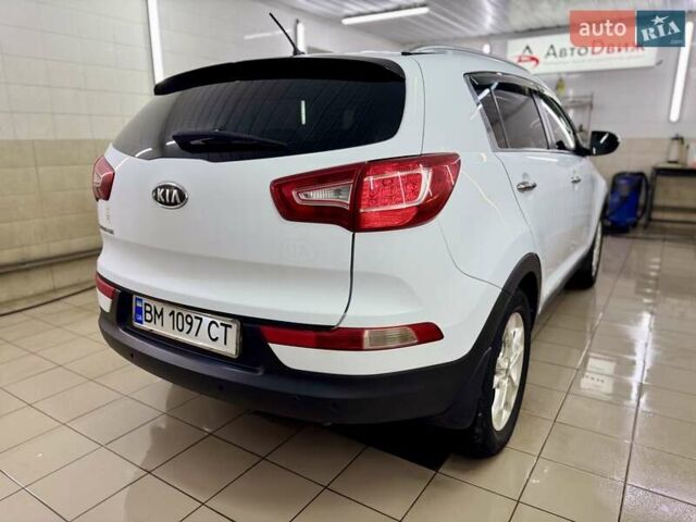 Білий Кіа Sportage, об'ємом двигуна 2 л та пробігом 161 тис. км за 11499 $, фото 8 на Automoto.ua
