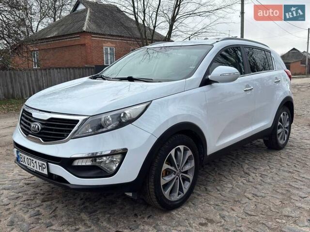 Білий Кіа Sportage, об'ємом двигуна 1.69 л та пробігом 194 тис. км за 10995 $, фото 4 на Automoto.ua