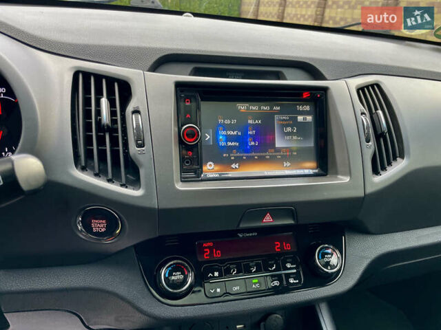 Белый Киа Sportage, объемом двигателя 2 л и пробегом 129 тыс. км за 15900 $, фото 14 на Automoto.ua