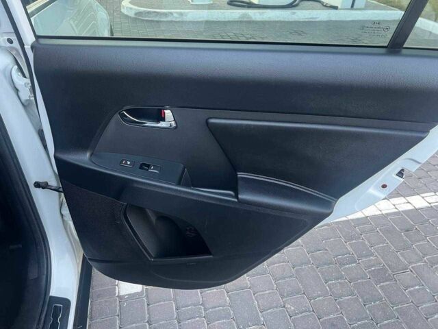 Белый Киа Sportage, объемом двигателя 2 л и пробегом 170 тыс. км за 13500 $, фото 14 на Automoto.ua