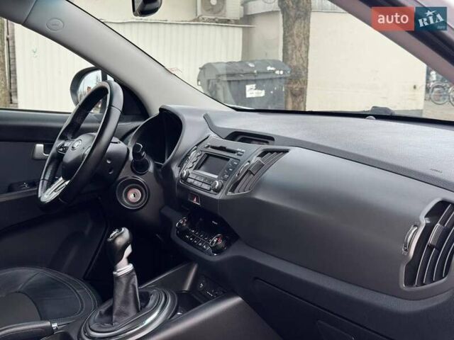 Білий Кіа Sportage, об'ємом двигуна 1.69 л та пробігом 194 тис. км за 10995 $, фото 35 на Automoto.ua