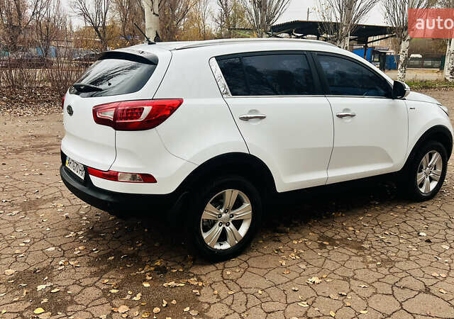 Белый Киа Sportage, объемом двигателя 2 л и пробегом 127 тыс. км за 11900 $, фото 6 на Automoto.ua