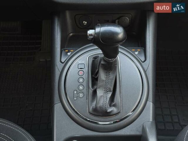 Белый Киа Sportage, объемом двигателя 2 л и пробегом 161 тыс. км за 10900 $, фото 25 на Automoto.ua