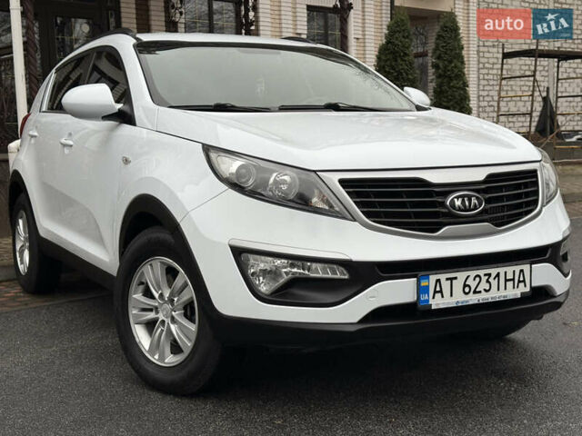 Білий Кіа Sportage, об'ємом двигуна 1.7 л та пробігом 98 тис. км за 13950 $, фото 34 на Automoto.ua
