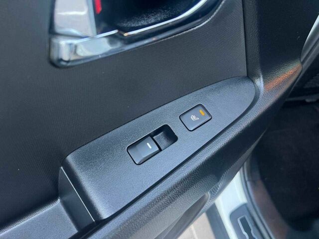 Белый Киа Sportage, объемом двигателя 2 л и пробегом 170 тыс. км за 13500 $, фото 12 на Automoto.ua