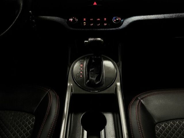 Белый Киа Sportage, объемом двигателя 2.4 л и пробегом 118 тыс. км за 11500 $, фото 15 на Automoto.ua
