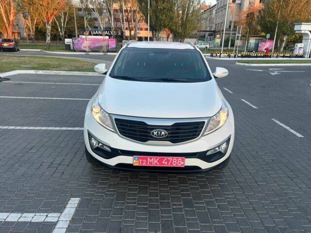 Белый Киа Sportage, объемом двигателя 2 л и пробегом 170 тыс. км за 13500 $, фото 2 на Automoto.ua