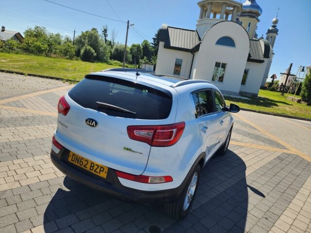 Белый Киа Sportage, объемом двигателя 1.7 л и пробегом 149 тыс. км за 4282 $, фото 11 на Automoto.ua
