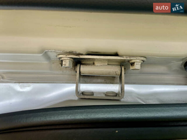 Белый Киа Sportage, объемом двигателя 2 л и пробегом 129 тыс. км за 15900 $, фото 27 на Automoto.ua