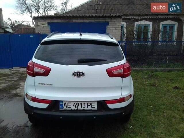 Белый Киа Sportage, объемом двигателя 2 л и пробегом 152 тыс. км за 13150 $, фото 6 на Automoto.ua
