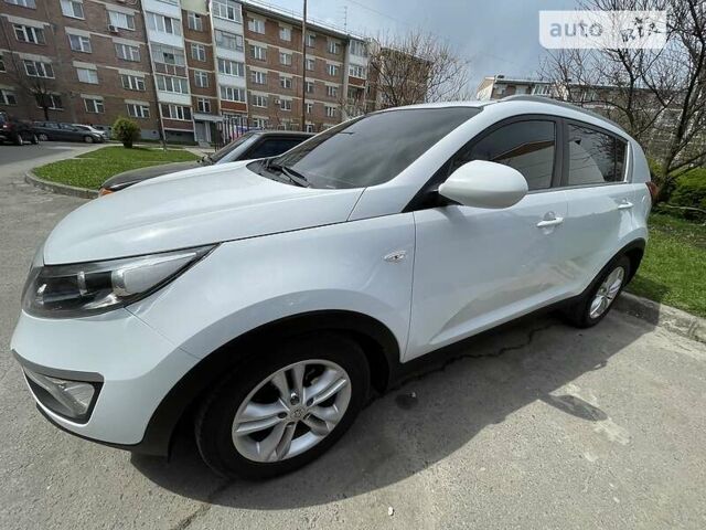 Белый Киа Sportage, объемом двигателя 1.7 л и пробегом 90 тыс. км за 14000 $, фото 1 на Automoto.ua