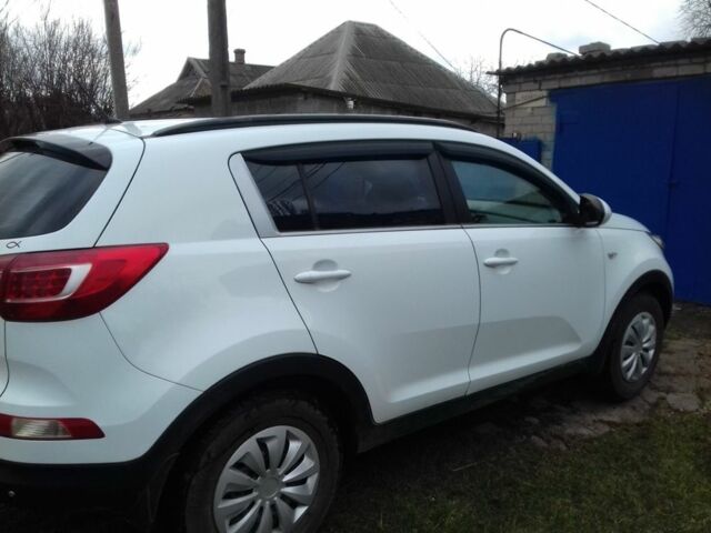 Белый Киа Sportage, объемом двигателя 2 л и пробегом 152 тыс. км за 13150 $, фото 5 на Automoto.ua