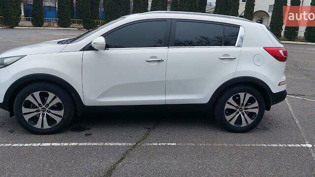 Белый Киа Sportage, объемом двигателя 2 л и пробегом 124 тыс. км за 13500 $, фото 19 на Automoto.ua