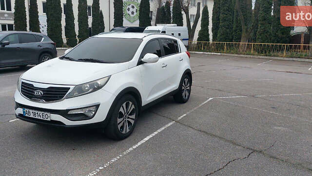 Белый Киа Sportage, объемом двигателя 2 л и пробегом 124 тыс. км за 13500 $, фото 1 на Automoto.ua