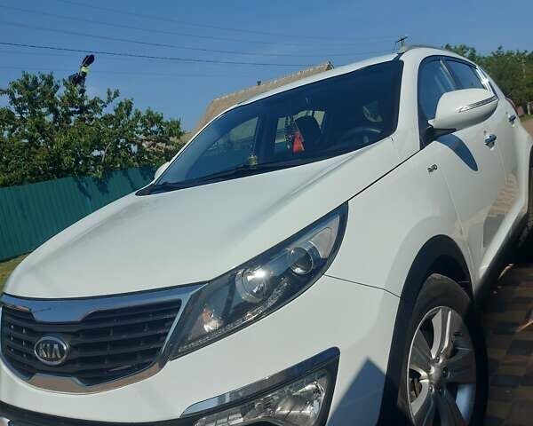 Белый Киа Sportage, объемом двигателя 2 л и пробегом 149 тыс. км за 13700 $, фото 2 на Automoto.ua