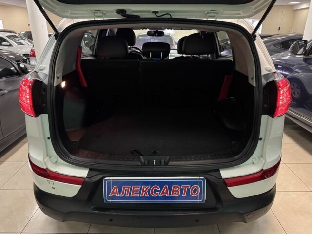 Белый Киа Sportage, объемом двигателя 2.4 л и пробегом 118 тыс. км за 11500 $, фото 5 на Automoto.ua