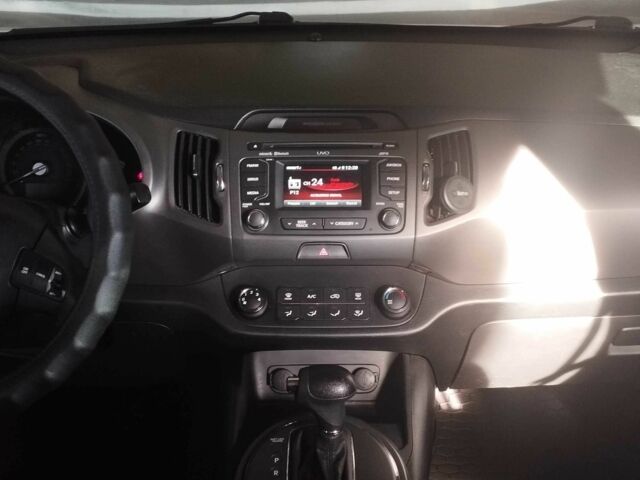 Белый Киа Sportage, объемом двигателя 2.36 л и пробегом 131 тыс. км за 14000 $, фото 18 на Automoto.ua