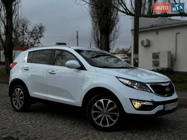 Білий Кіа Sportage, об'ємом двигуна 1.69 л та пробігом 194 тис. км за 10995 $, фото 1 на Automoto.ua